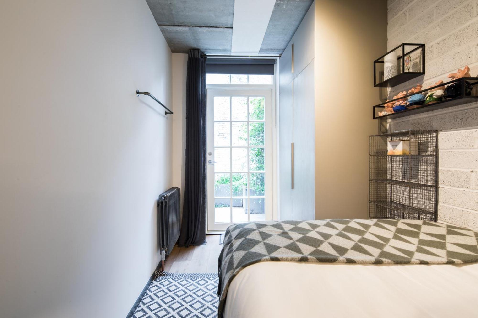 South Bank Loft - Industrial-chic Near Tate Modern, Borough Market, River Thames * London