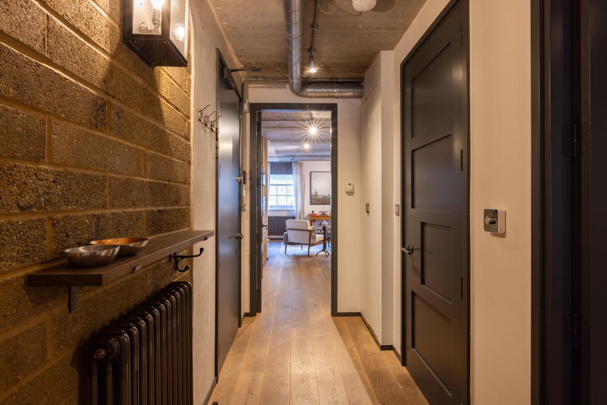 South Bank Loft - Industrial-chic Near Tate Modern, Borough Market, River Thames London