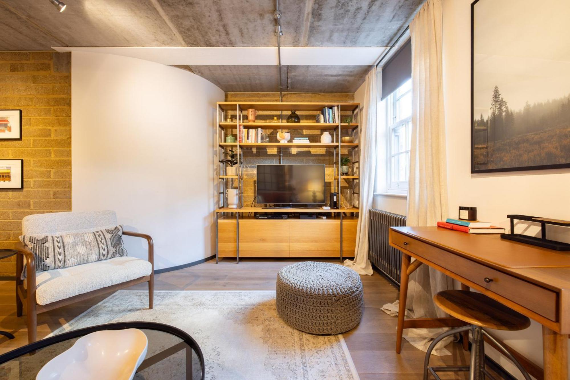 South Bank Loft - Industrial-chic Near Tate Modern, Borough Market, River Thames Apartment *
